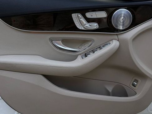 Used 2017 Mercedes-Benz C 300 4MATIC Sedan image 25