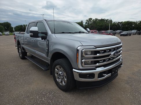 Used 2023 Ford F250 Lariat w/ Chrome Package AWD/4WD image 7