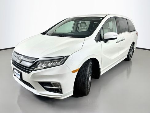 Used 2019 Honda Odyssey Touring image 3