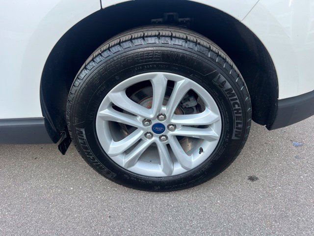 Used 2020 Ford Edge SEL w/ Convenience Package AWD/4WD image 9