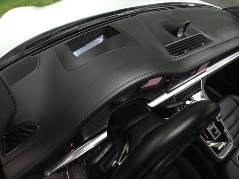 Used 2023 Porsche Panamera 4 Platinum Edition w/ Assistance Package AWD/4WD image 11