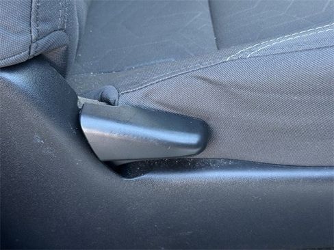 Used 2019 Toyota Tacoma TRD Off-Road image 30