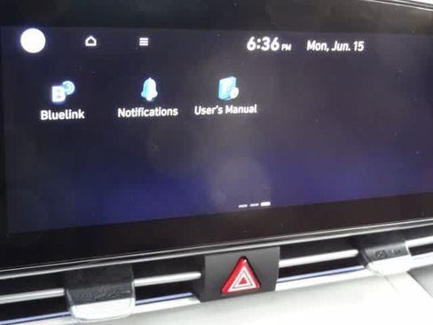 Used 2024 Hyundai Elantra Limited FWD image 25