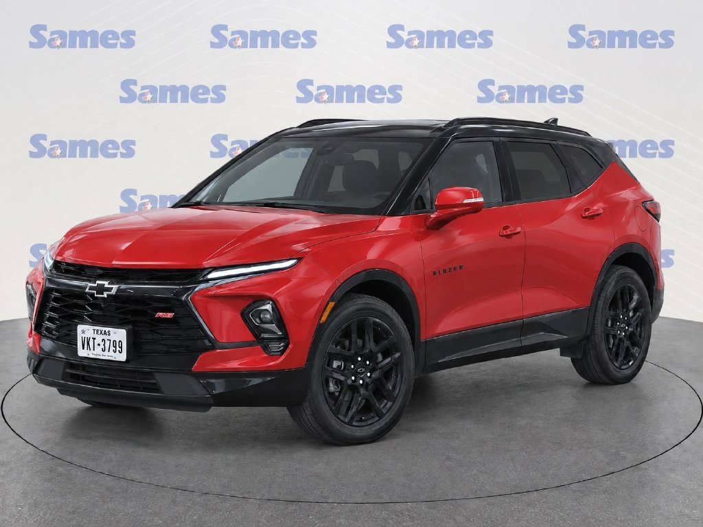 Used 2024 Chevrolet Blazer RS w/ Driver Confidence II Package FWD image 2