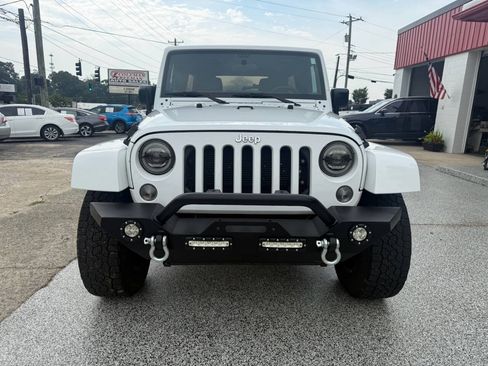 Used 2017 Jeep Wrangler Unlimited Sport w/ Connectivity Group AWD/4WD image 15