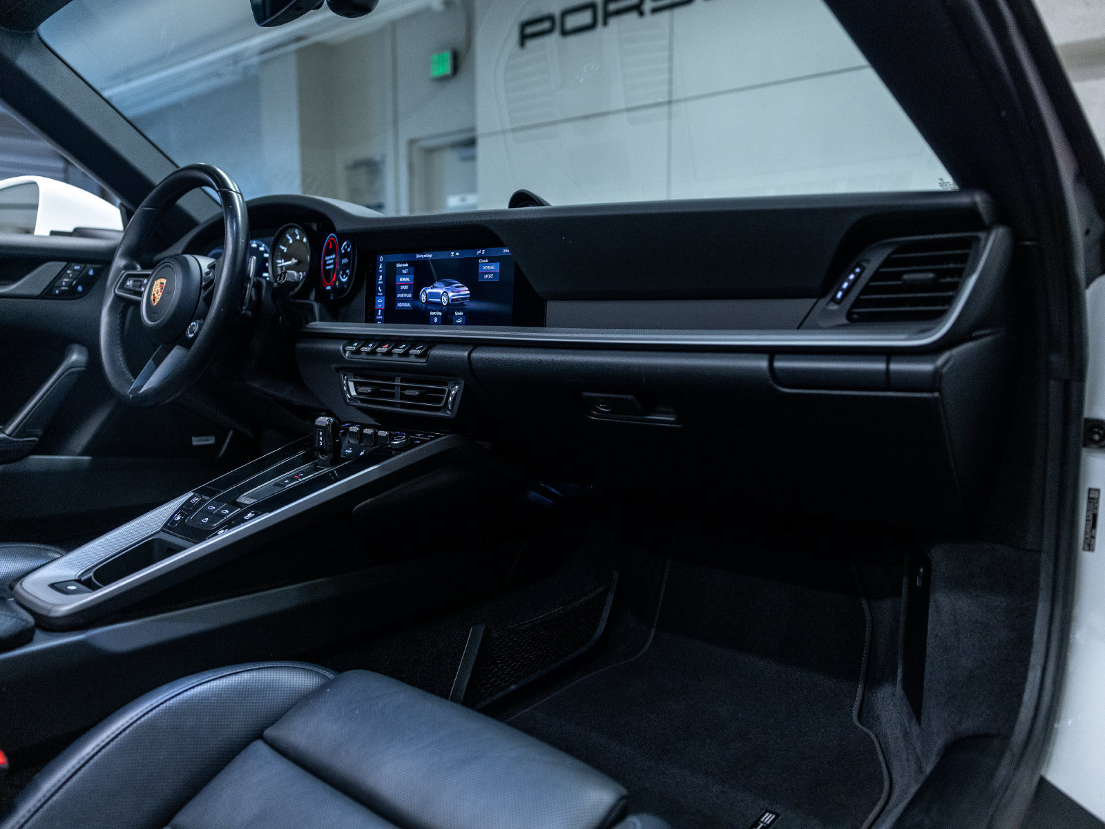 Certified 2020 Porsche 911 Carrera S RWD image 27