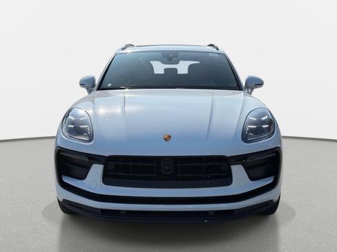 Used 2022 Porsche Macan AWD/4WD image 8