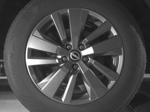 Used 2025 Nissan Pathfinder SV AWD/4WD image 14