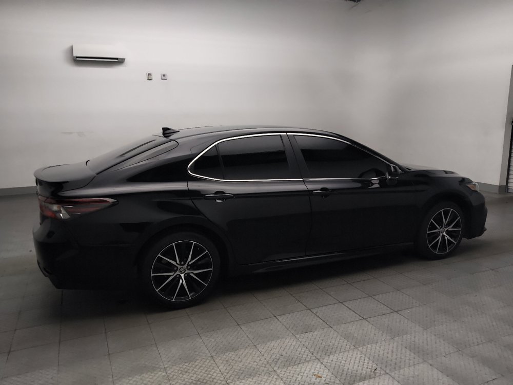 Used 2023 Toyota Camry SE FWD image 11