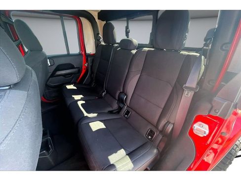 Used 2023 Jeep Gladiator Overland AWD/4WD image 27