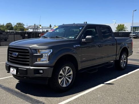 Used 2017 Ford F150 XL w/ Equipment Group 101A Mid AWD/4WD image 9
