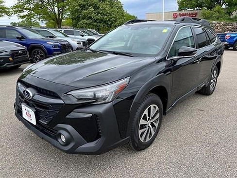 Certified 2024 Subaru Outback Premium AWD/4WD image 3