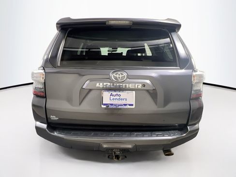 Used 2020 Toyota 4Runner SR5 AWD/4WD image 6