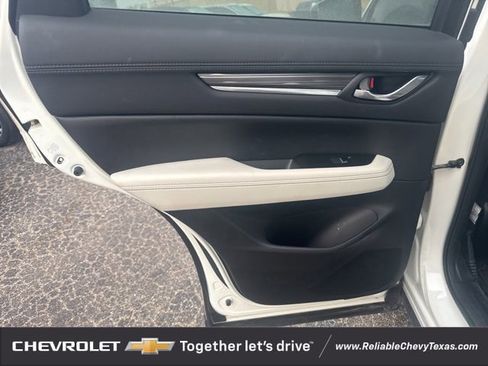 Used 2017 MAZDA CX-5 Grand Touring w/ Premium Package image 11