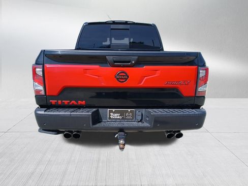 Used 2020 Nissan Titan PRO-4X w/ Pro-4x Convenience Package image 8