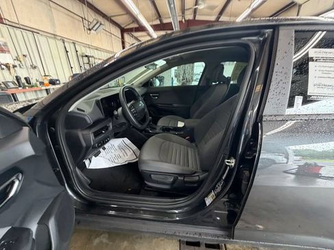 Used 2025 Kia K4 EX FWD image 9