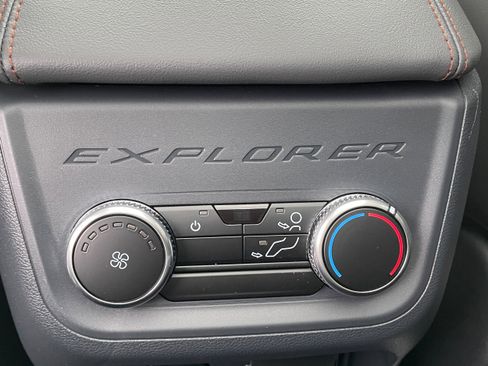 New 2026 Ford Explorer Active w/ Active Comfort Package image 25