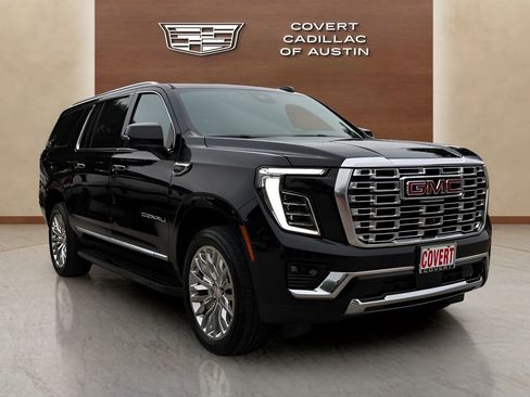 Used 2025 GMC Yukon XL Denali AWD/4WD image 6