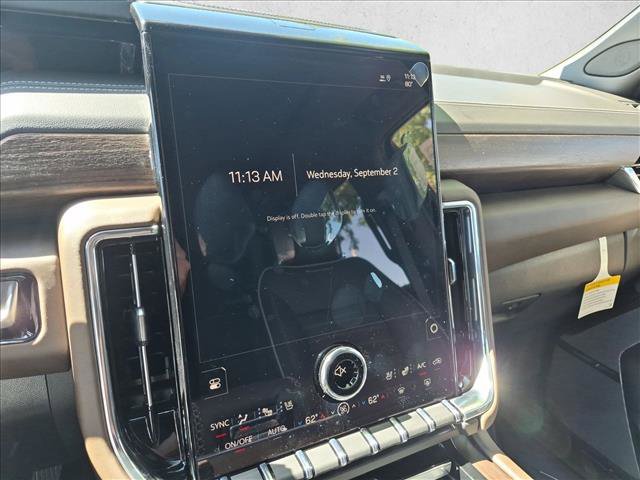 New 2026 GMC Yukon XL Denali Ultimate AWD/4WD image 12