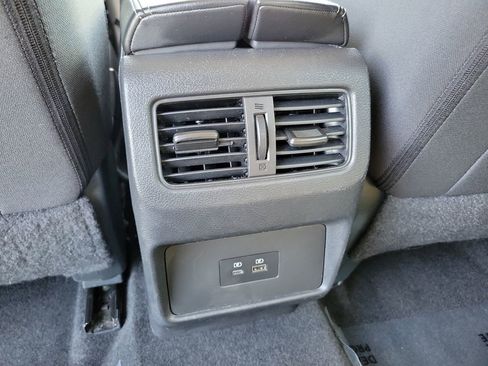 Used 2023 Nissan Rogue SV FWD image 21