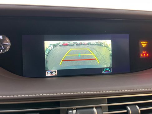 Used 2020 Lexus LS 500 AWD image 35