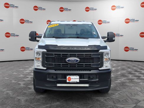 Used 2025 Ford F250 XL AWD/4WD image 8
