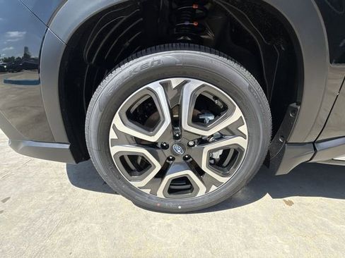 New 2026 Subaru Ascent Limited AWD/4WD image 10