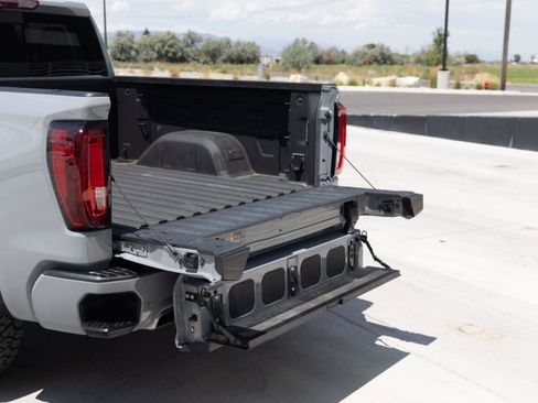 Used 2024 GMC Sierra 1500 Denali AWD/4WD image 28