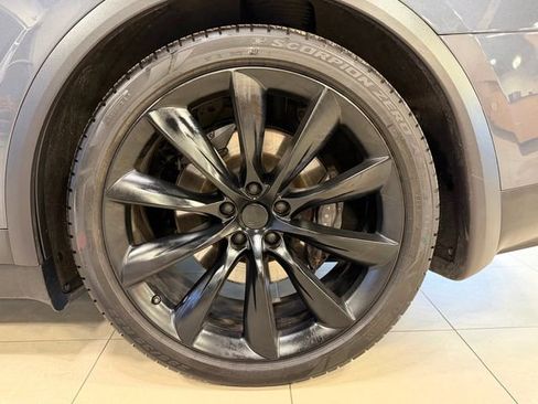 Used 2017 Tesla Model X 90D image 39