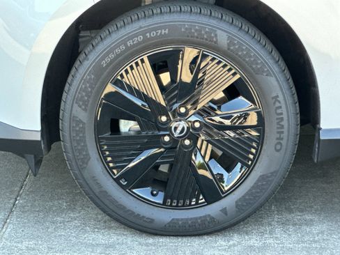 Certified 2025 Nissan Murano SV AWD/4WD image 23