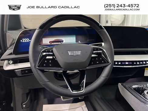 New 2025 Cadillac Optiq Sport 1 w/ LPO, Floor Liner Package AWD/4WD image 7
