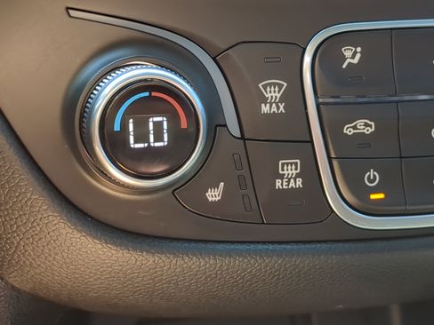 Used 2020 Chevrolet Equinox LT w/ Midnight Edition FWD image 20
