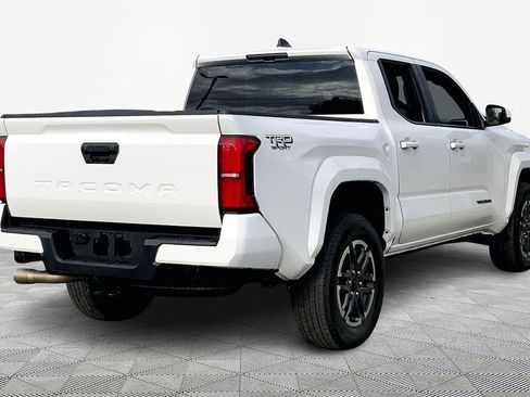 Used 2024 Toyota Tacoma TRD Sport image 5