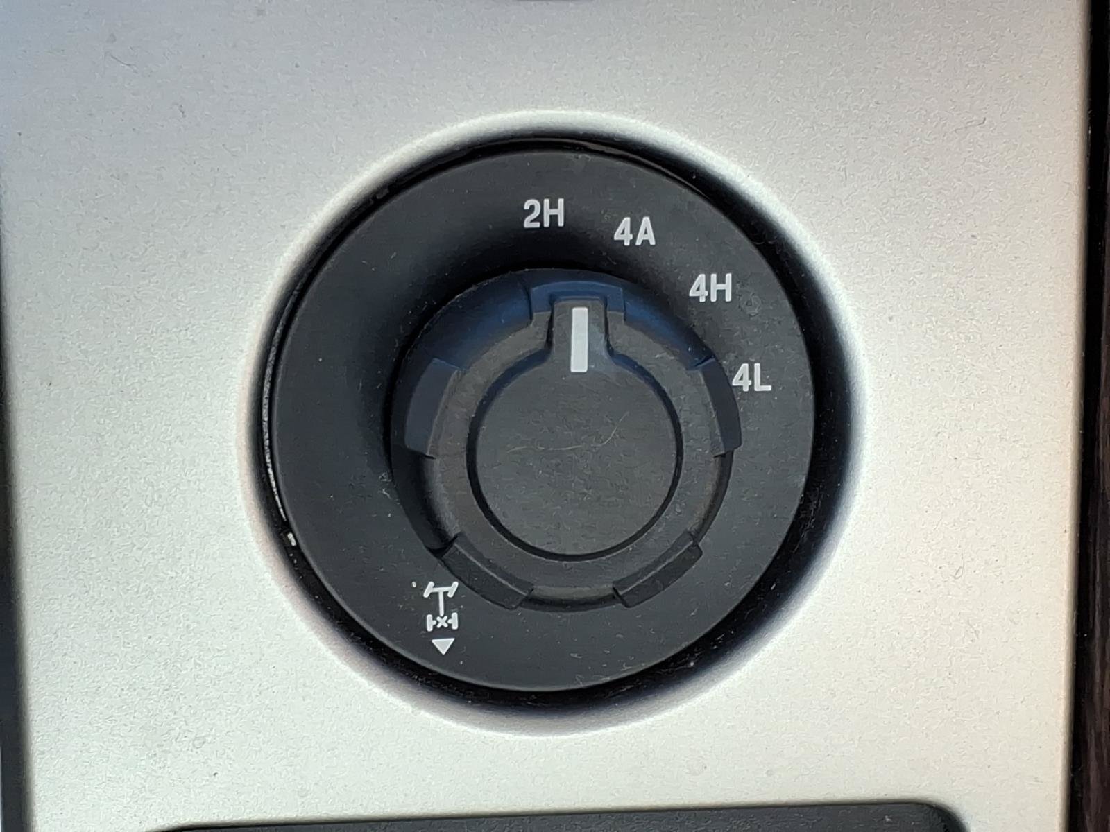 Used 2013 Ford F150 Lariat w/ Mid Equipment Group AWD/4WD image 9