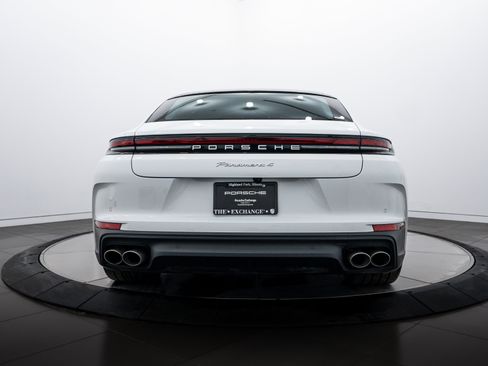 Certified 2025 Porsche Panamera 4 image 6