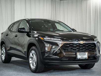Used 2024 Chevrolet Trax LS w/ LS Convenience Package