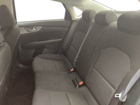 Used 2021 Kia Forte LXS FWD image 18