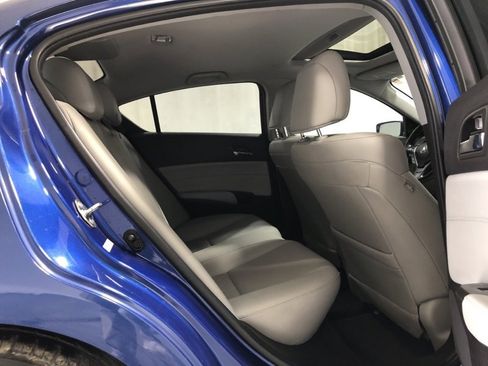 Used 2017 Acura ILX w/ Premium Package image 10
