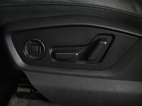 Used 2022 Audi Q7 2.0T Premium Plus AWD/4WD image 35