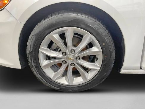 Used 2024 Chevrolet Malibu LT FWD image 13