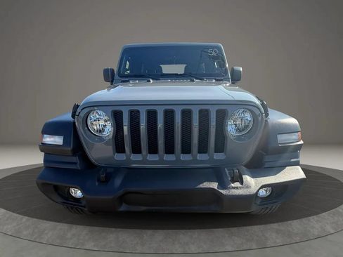 Used 2022 Jeep Wrangler Unlimited Sport AWD/4WD image 2