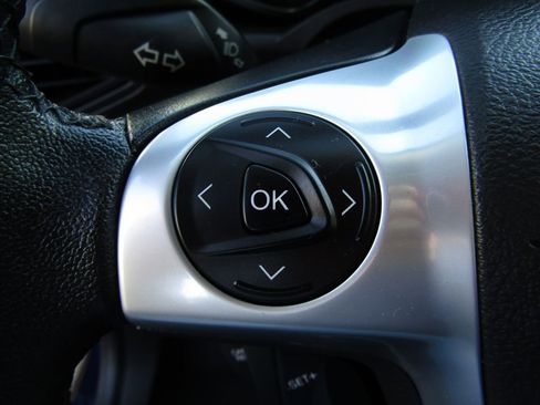 Used 2016 Ford C-MAX SE image 9