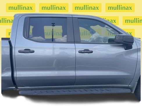 Used 2022 Chevrolet Silverado 1500 LT Trail Boss AWD/4WD image 12