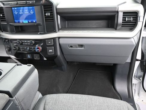 Used 2024 Ford F250 XL w/ STX Appearance Package AWD/4WD image 43