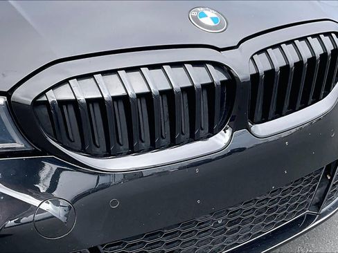 Used 2021 BMW 330i Sedan w/ M Sport Package image 28