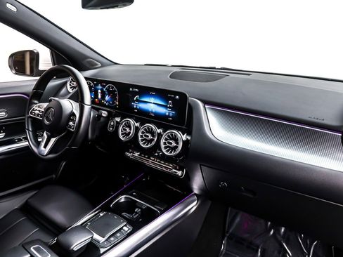 Used 2021 Mercedes-Benz GLA 250 GLA 250 SUV image 16