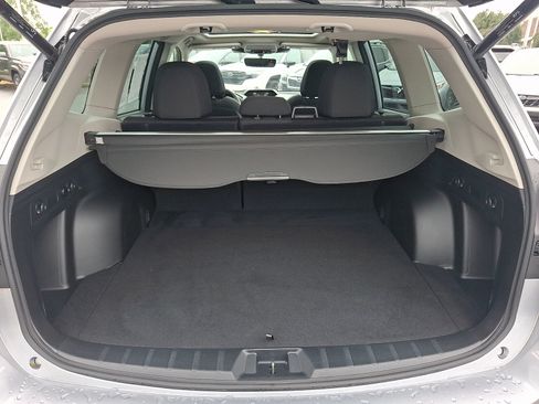 Certified 2023 Subaru Forester Premium AWD/4WD image 27