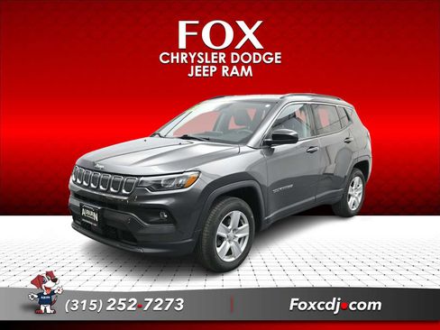 Used 2022 Jeep Compass Latitude w/ Convenience Group AWD/4WD image 1