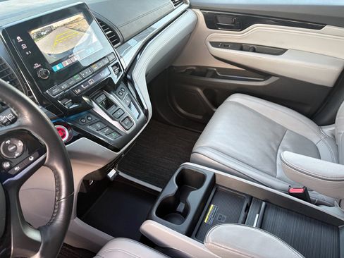 Certified 2024 Honda Odyssey Elite image 17