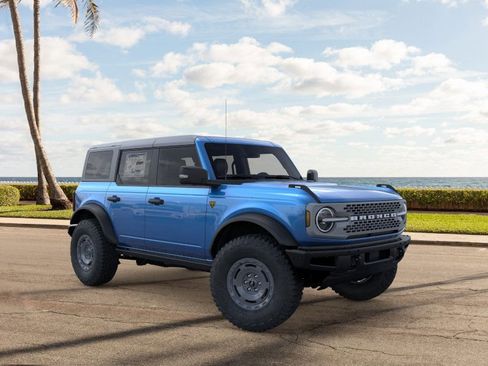 New 2025 Ford Bronco Badlands image 24